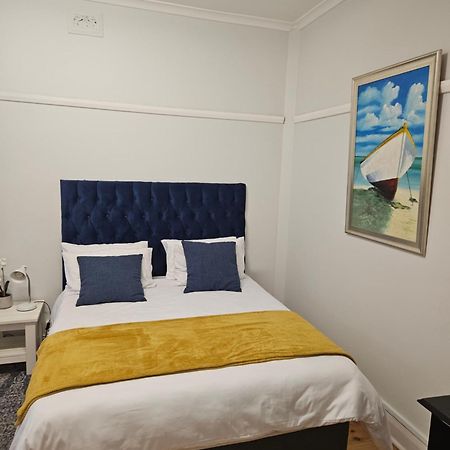 Bed and breakfast 13 On Fifth Avenue, Walmer, Port Elizabeth Extérieur photo